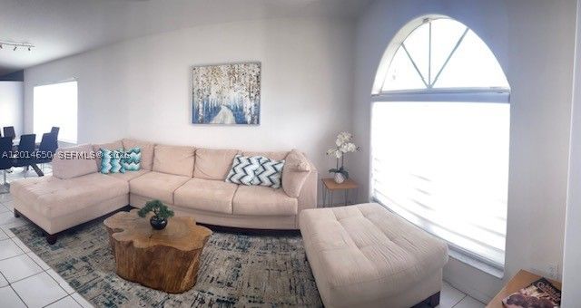16654 SW 103rd Ln, Miami, FL 33196