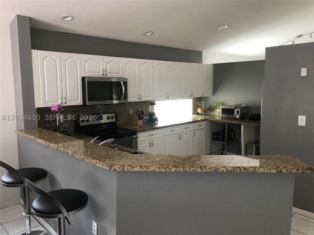 16654 SW 103rd Ln, Miami, FL 33196