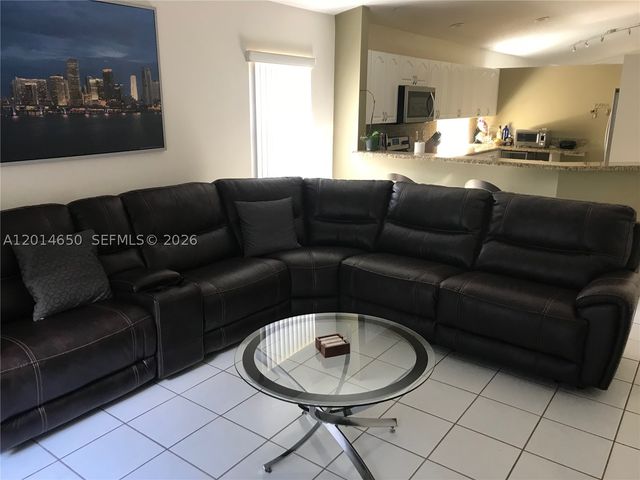 16654 SW 103rd Ln, Miami, FL 33196