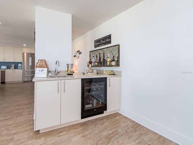 15 AVALON STREET 403, Clearwater Beach, FL 33767