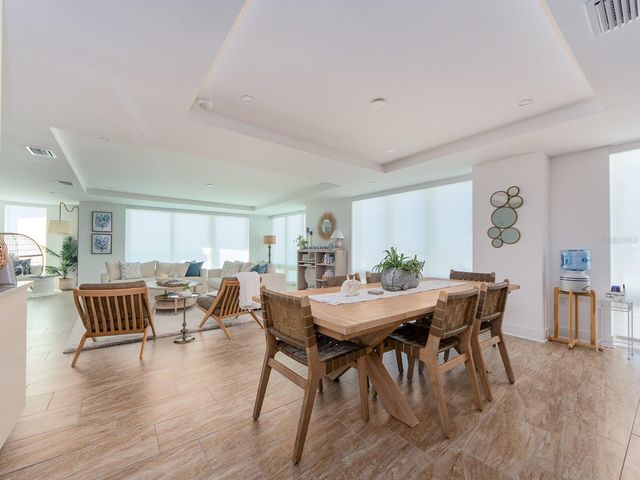 15 AVALON STREET 403, Clearwater Beach, FL 33767