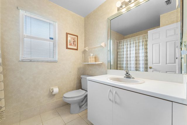 4927 NW 55th Boulevard, Coconut Creek, FL 33073