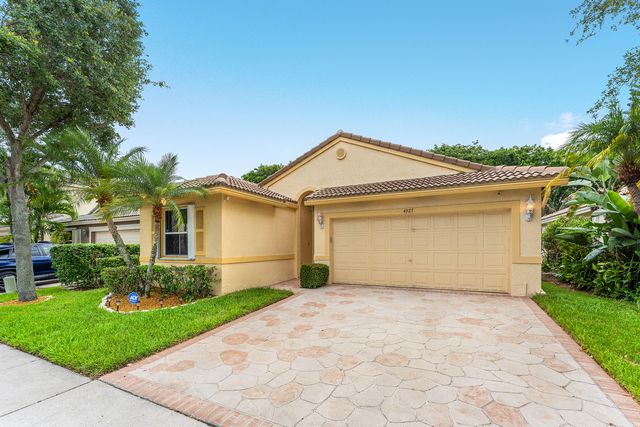 4927 NW 55th Boulevard, Coconut Creek, FL 33073