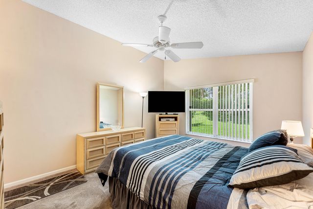 4927 NW 55th Boulevard, Coconut Creek, FL 33073