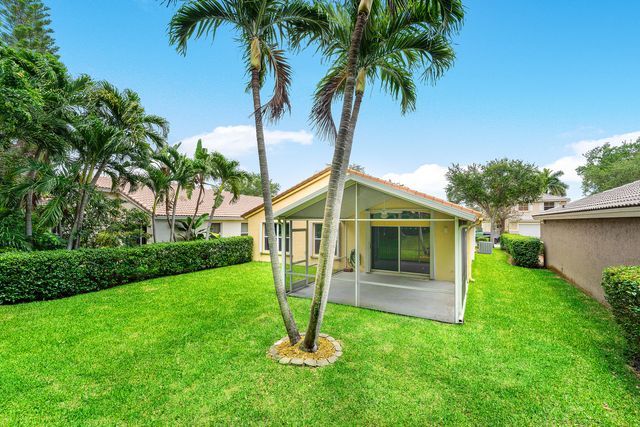 4927 NW 55th Boulevard, Coconut Creek, FL 33073