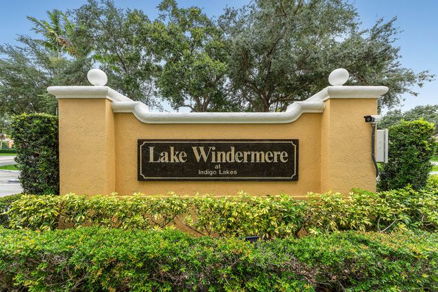 4927 NW 55th Boulevard, Coconut Creek, FL 33073