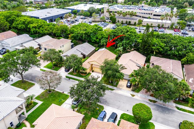 4927 NW 55th Boulevard, Coconut Creek, FL 33073