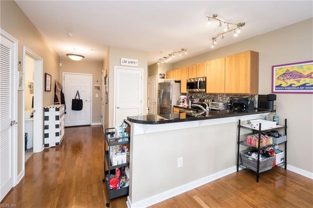 388 Boush St Unit 321, Norfolk, VA 23510