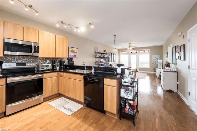 388 Boush St Unit 321, Norfolk, VA 23510