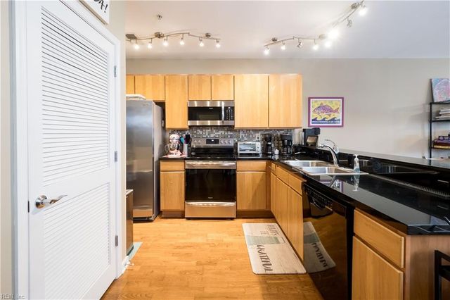 388 Boush St Unit 321, Norfolk, VA 23510