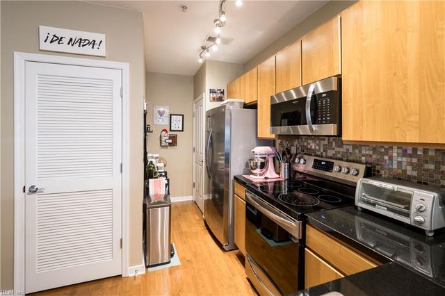 388 Boush St Unit 321, Norfolk, VA 23510
