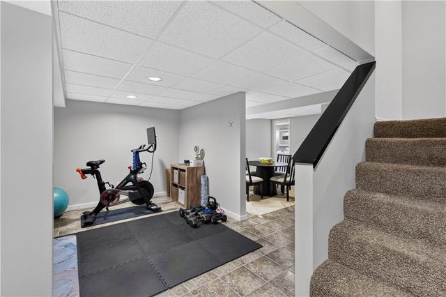 304 NW Aspen Street, Lee's Summit, MO 64064