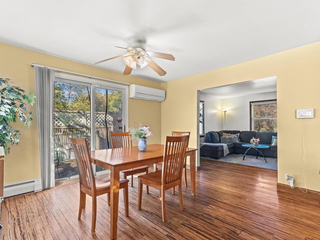 10241 W Bairstow Avenue, Beach Park, IL 60087