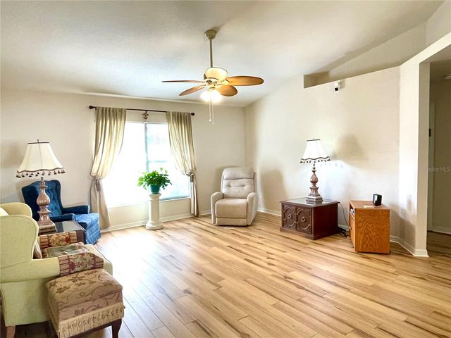 130 EVERGREEN DRIVE, Auburndale, FL 33823