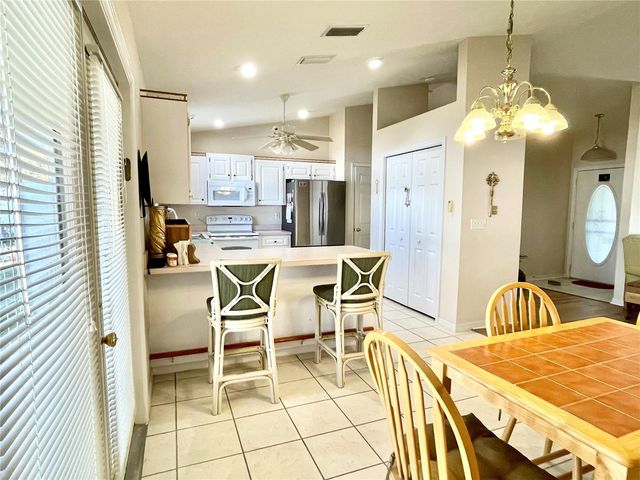 130 EVERGREEN DRIVE, Auburndale, FL 33823