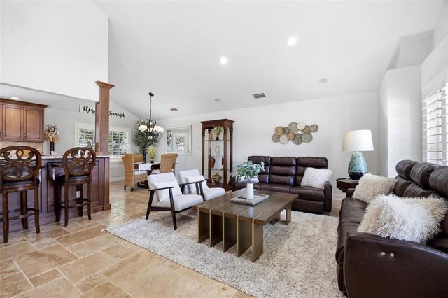 9149 MAPLE CT, Seminole, FL 33777