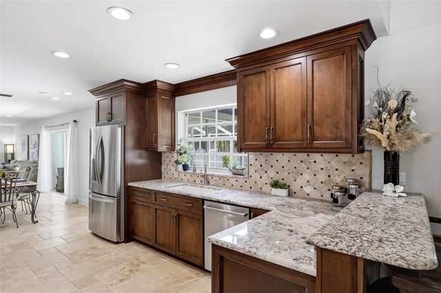 9149 MAPLE CT, Seminole, FL 33777
