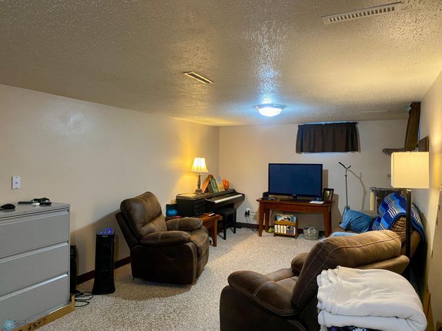 237 10th Avenue E, West Fargo, ND 58078