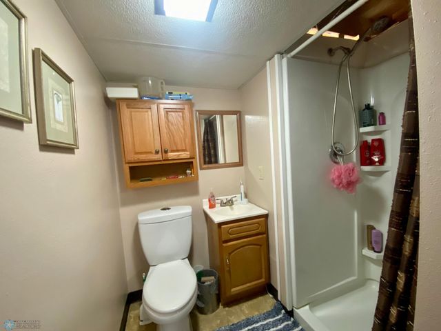 237 10th Avenue E, West Fargo, ND 58078