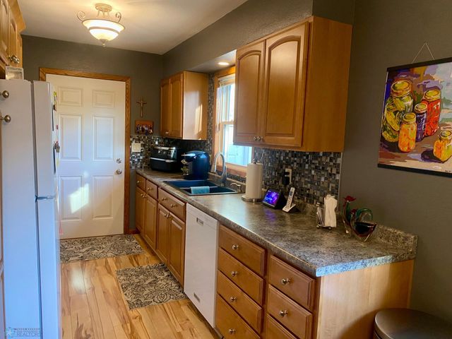 237 10th Avenue E, West Fargo, ND 58078