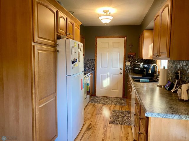 237 10th Avenue E, West Fargo, ND 58078