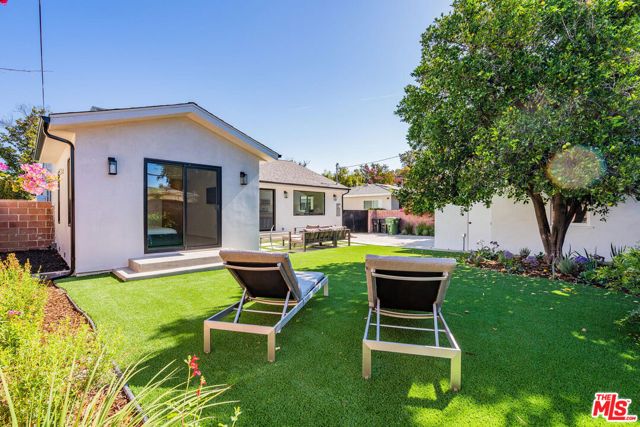 19602 Hamlin Street, Reseda (los Angeles), CA 91335