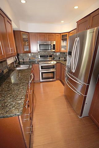 3 Fairwood Boulevard, Pleasant Ridge, MI 48069