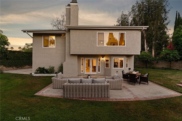 18625 Delano Street, Tarzana, CA 91335