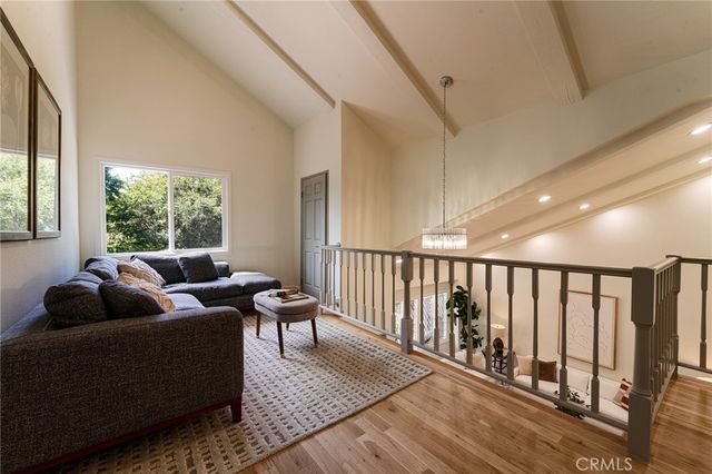 18625 Delano Street, Tarzana, CA 91335