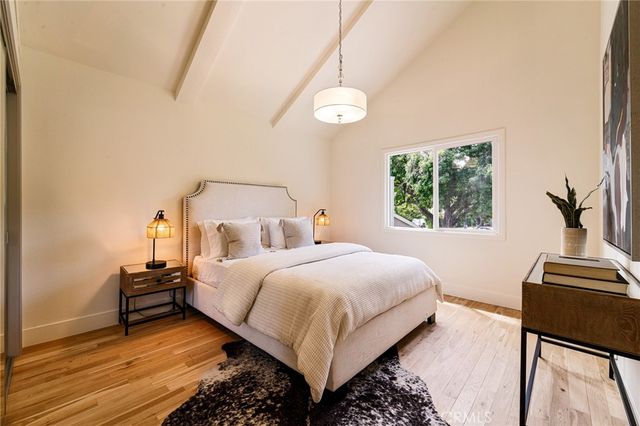 18625 Delano Street, Tarzana, CA 91335