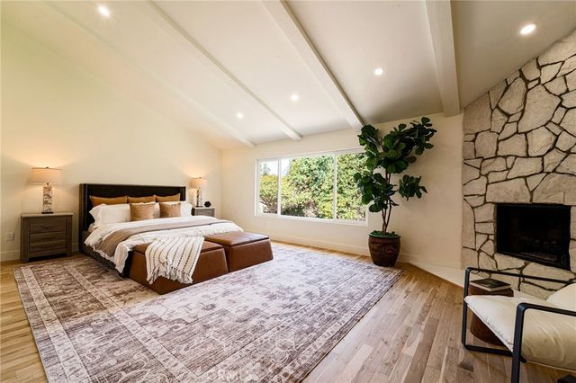 18625 Delano Street, Tarzana, CA 91335