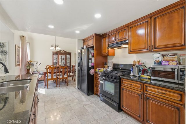 4174 Shellicia Circle, Riverside, CA 92509