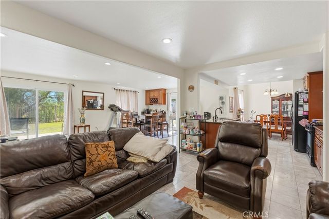 4174 Shellicia Circle, Riverside, CA 92509