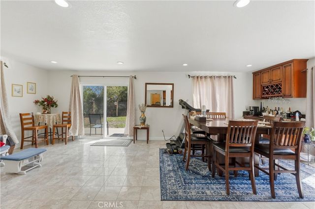 4174 Shellicia Circle, Riverside, CA 92509