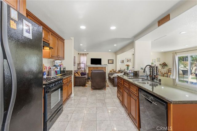 4174 Shellicia Circle, Riverside, CA 92509