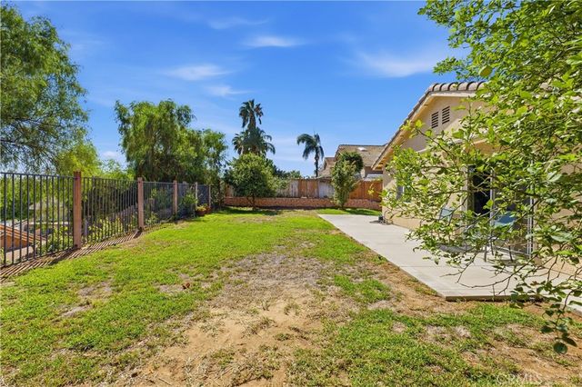 4174 Shellicia Circle, Riverside, CA 92509