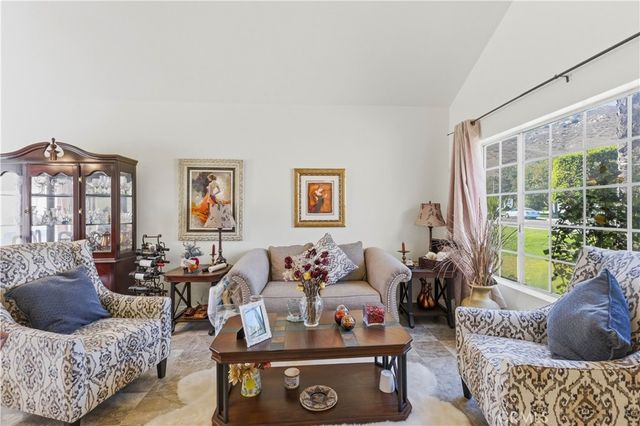 4174 Shellicia Circle, Riverside, CA 92509