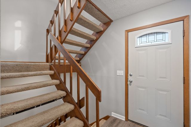 3558 N WILLOW Court, Bettendorf, IA 52722