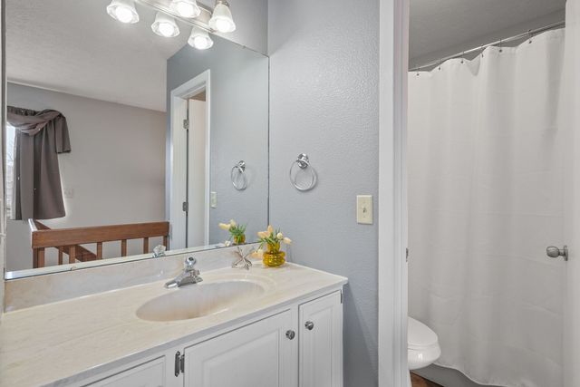 3558 N WILLOW Court, Bettendorf, IA 52722