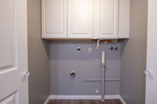 3558 N WILLOW Court, Bettendorf, IA 52722