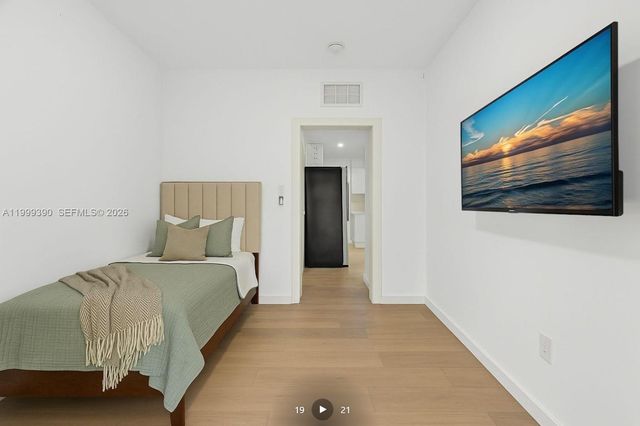 709 SW 4th Ct 2, Fort Lauderdale, FL 33315