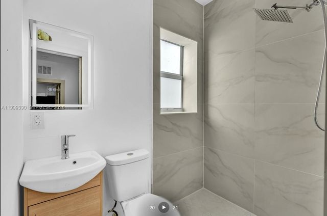 709 SW 4th Ct 2, Fort Lauderdale, FL 33315