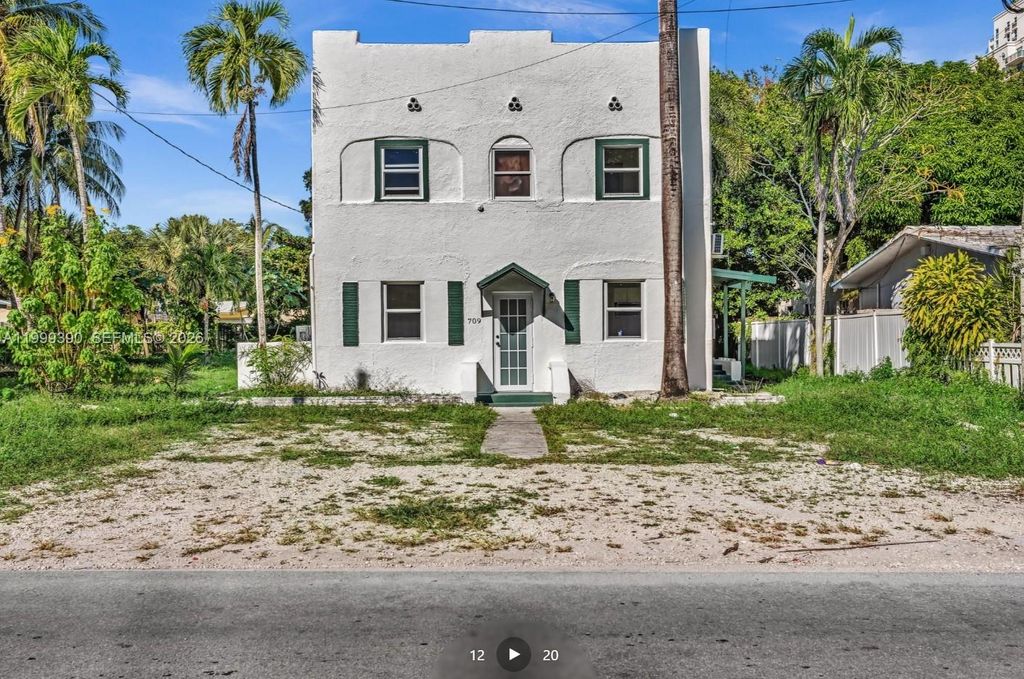 709 SW 4th Ct 2, Fort Lauderdale, FL 33315