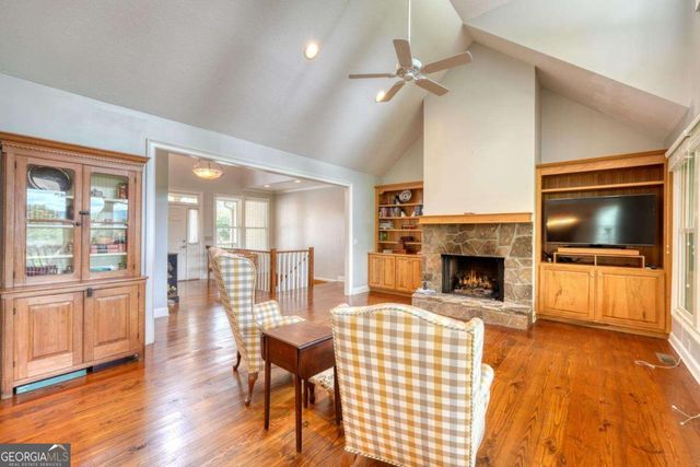 48 Pine Top Drive, Clayton, GA 30525