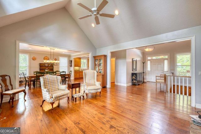 48 Pine Top Drive, Clayton, GA 30525