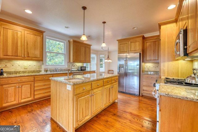 48 Pine Top Drive, Clayton, GA 30525
