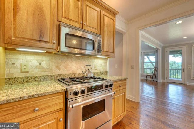 48 Pine Top Drive, Clayton, GA 30525