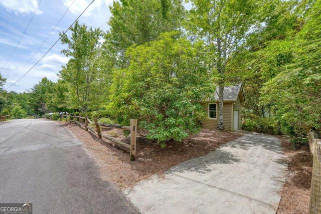 48 Pine Top Drive, Clayton, GA 30525