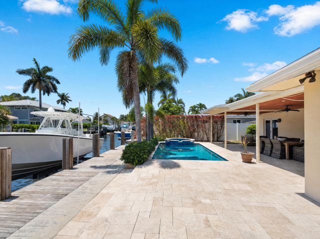 330 SE 10th Street, Pompano Beach, FL 33060
