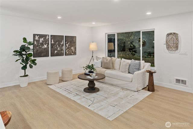 12528 Odell Road NE, Duvall, WA 98019